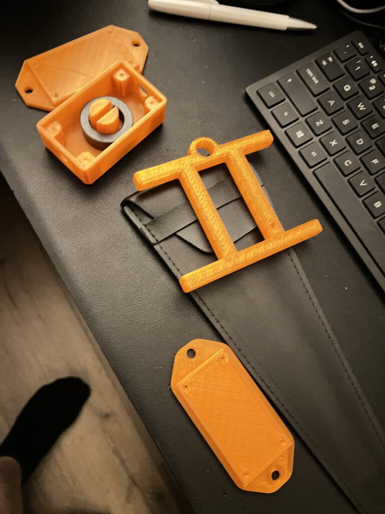 3D printed winder, box and cover in orange