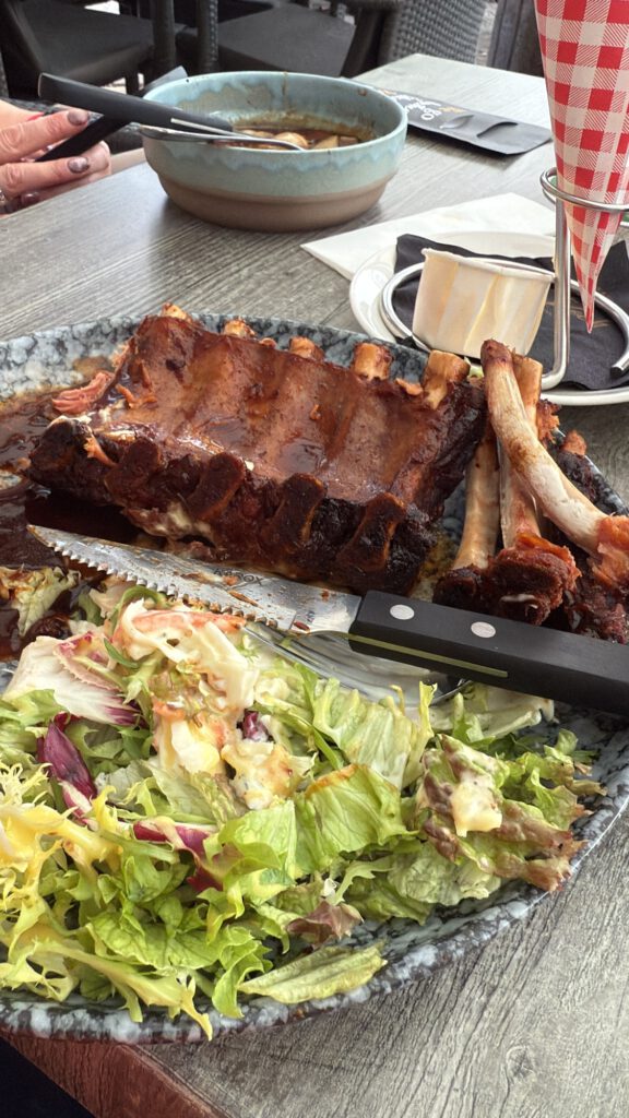 Spare ribs and salad for dinner