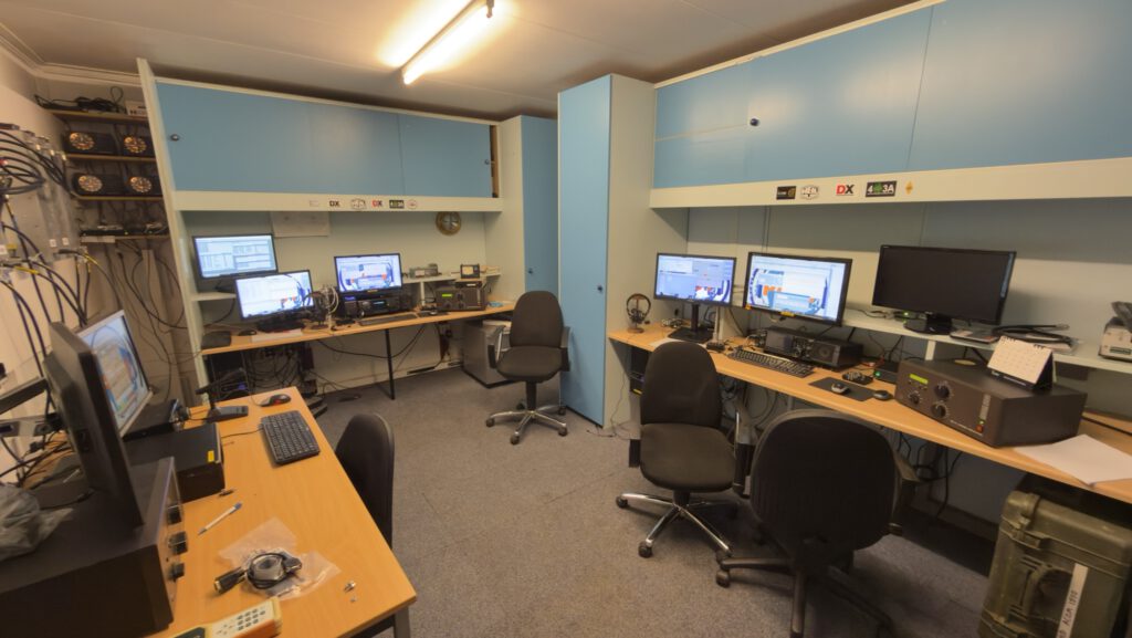 The PA6Y club shack with contest stations