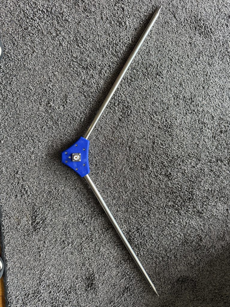 The finished V-dipole on the floor